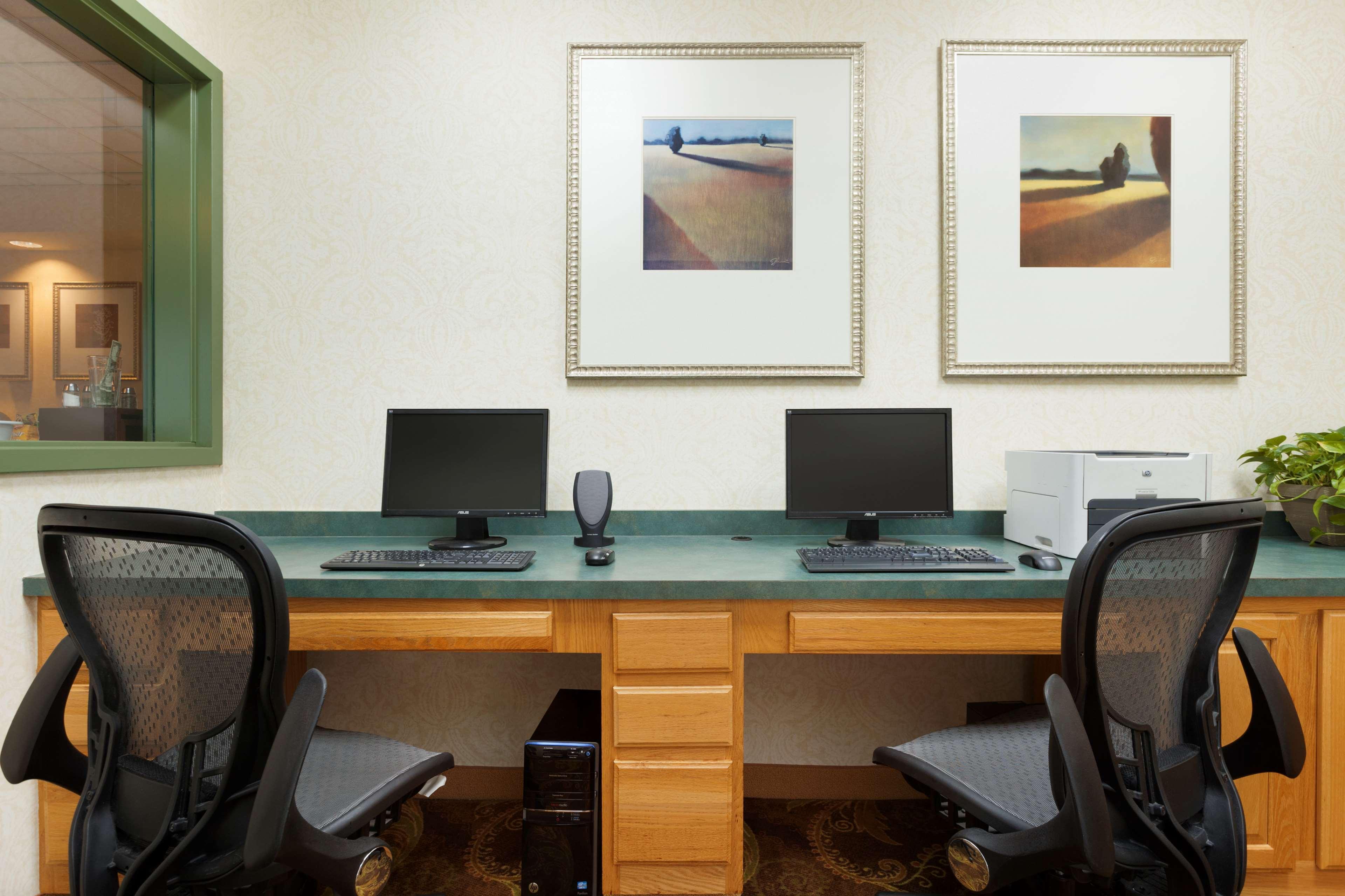 Country & By Radisson, Bel Air-aberdeen, Md Hotel 3*