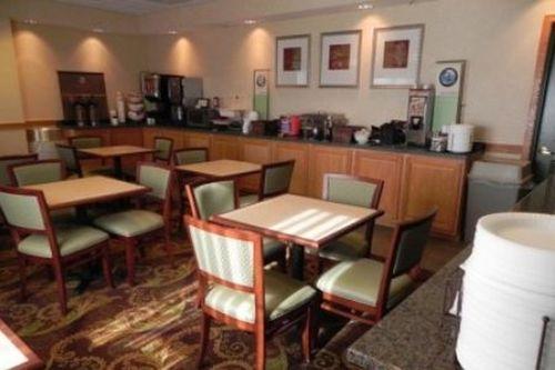 Hotel Country & By Radisson, Bel Air-aberdeen, Md