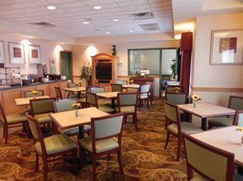 Country & By Radisson, Bel Air-aberdeen, Md Hotel