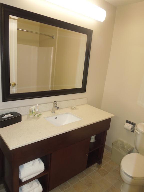 Hotel Country & By Radisson, Bel Air-aberdeen, Md